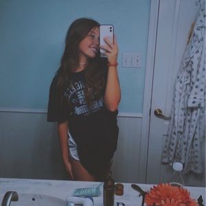 Meet your Posher, Kindal